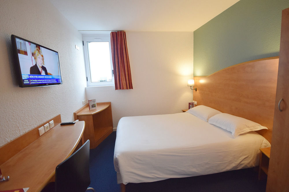 Brit Hotel Caen Herouville Exterior photo