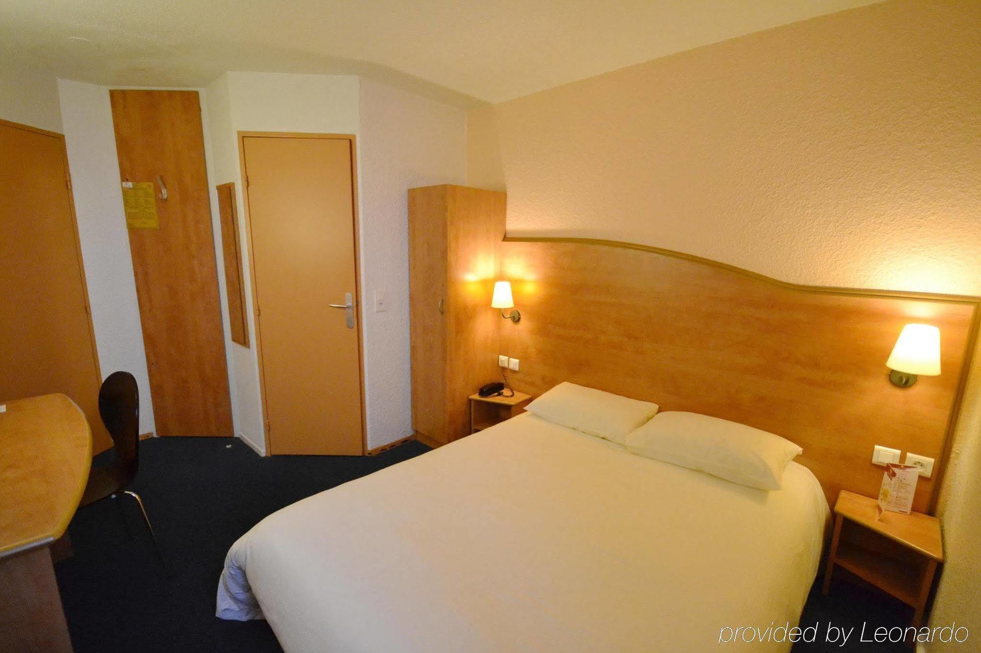 Brit Hotel Caen Herouville Exterior photo