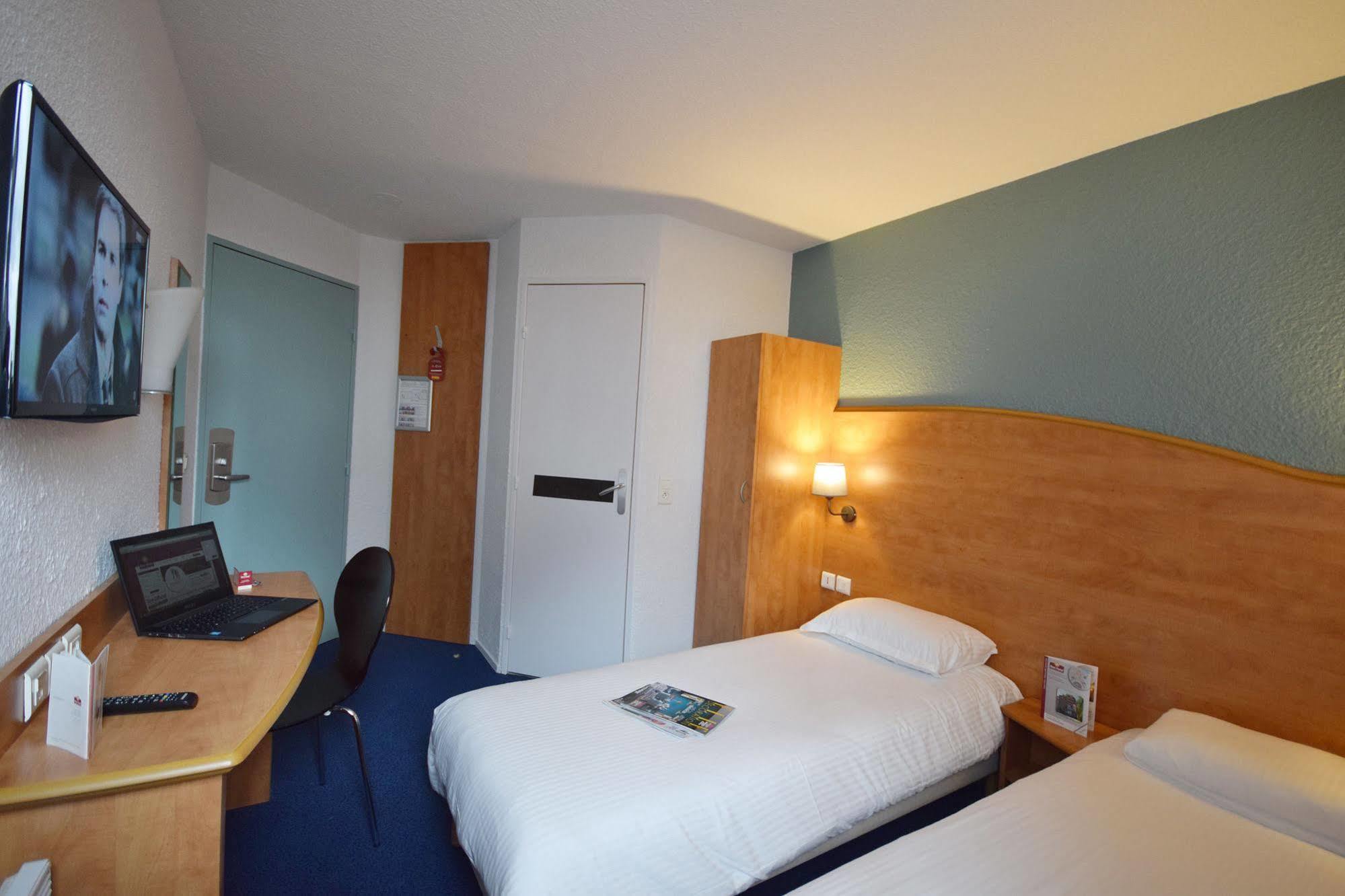 Brit Hotel Caen Herouville Exterior photo